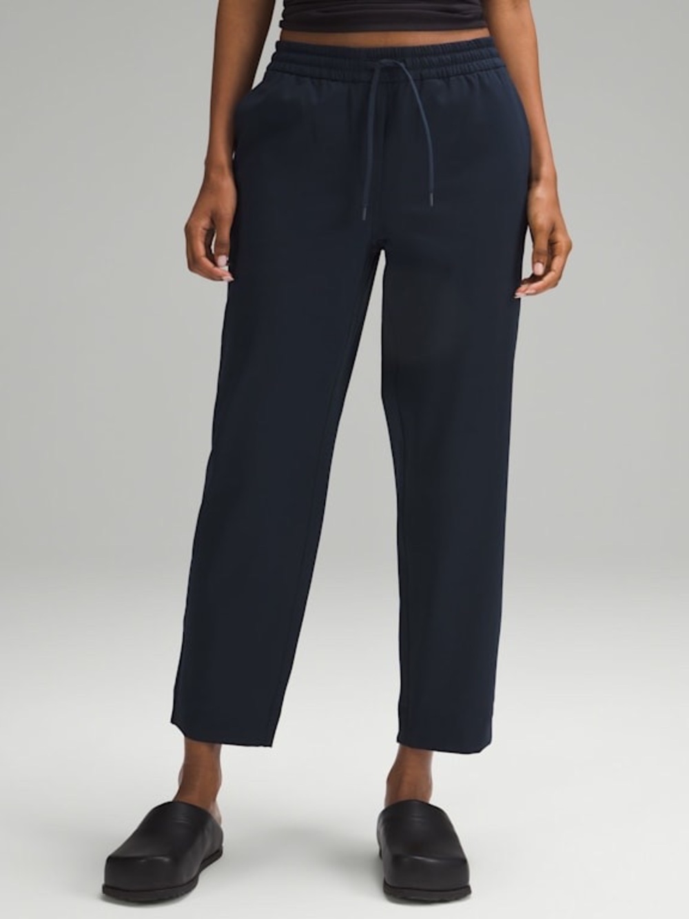 Lululemon Tapered-Leg Mid-Rise Pant Luxtreme